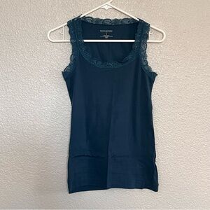 Banana Republic Women's Dark Blue Lace Tank Top size medium